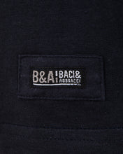 Upload the image to gallery viewer, T-shirt scollo a V
