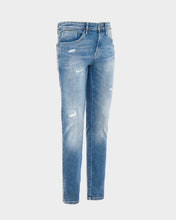 Upload the image to gallery viewer, Denim con rotture
